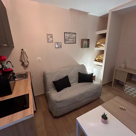 Superbe Neuf Avec Balcon * 락쥬