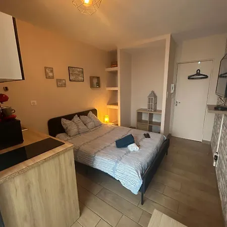 Superbe Neuf Avec Balcon Апартаменты *