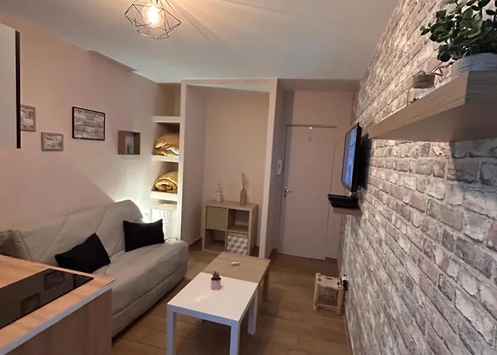 Superbe Neuf Avec Balcon Apartmán *